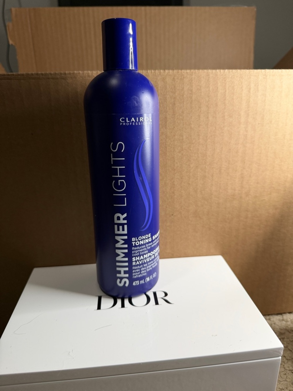 Clairol Shimmer Lights Blonde Toning Shampoo – Purple Bottle